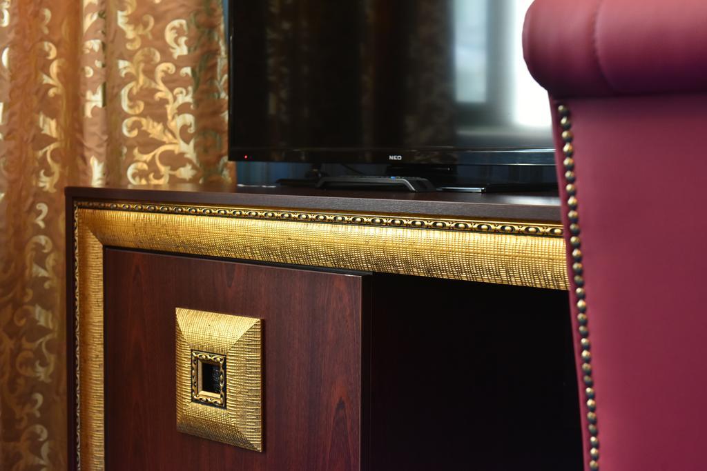 Elegance Hotel 3*