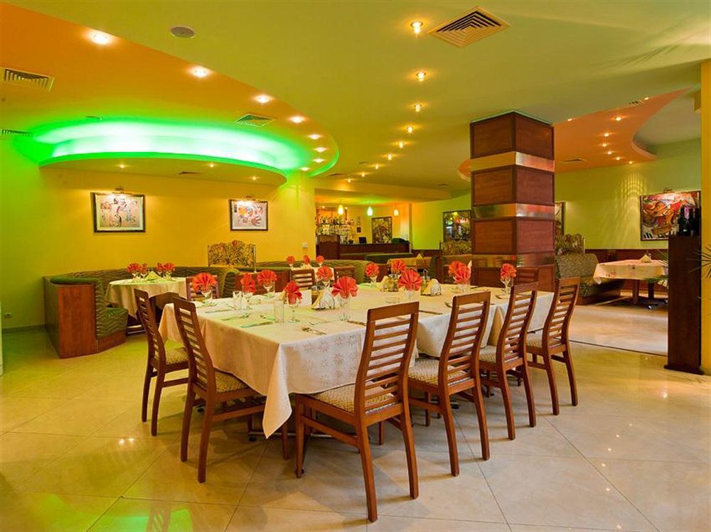 Elegance 3*
