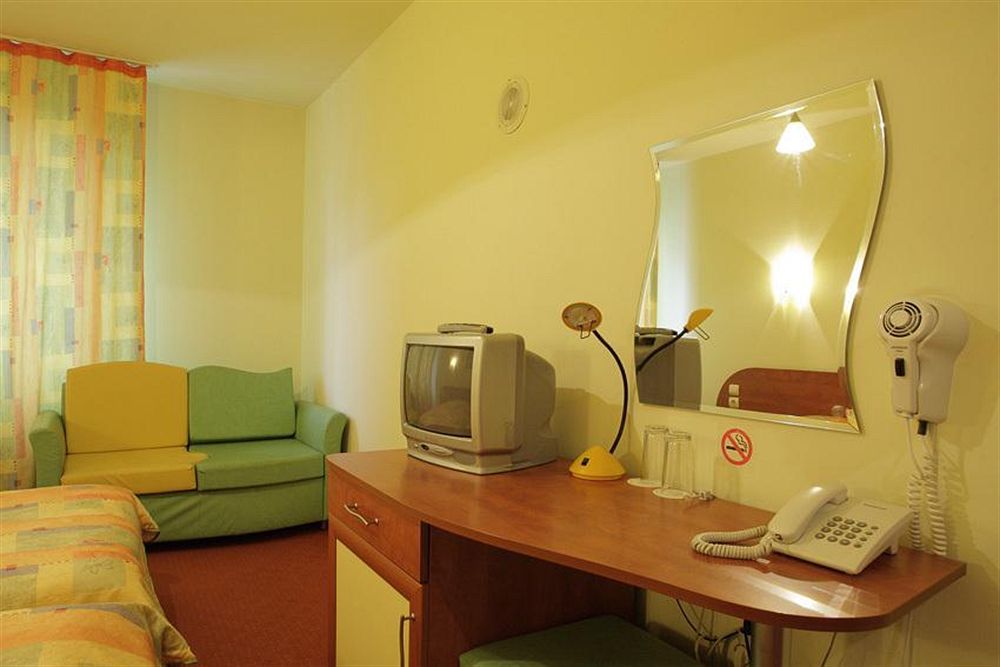 Elegance Hotel 3*